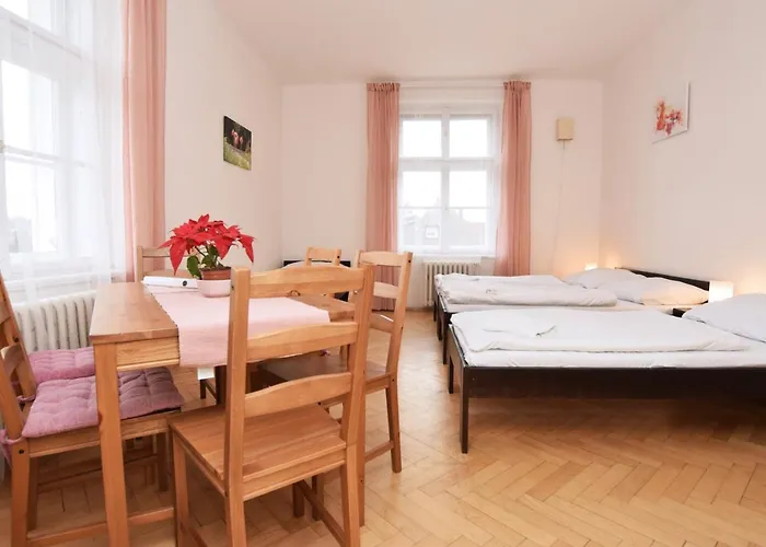 Flamingo Pensionat 3*